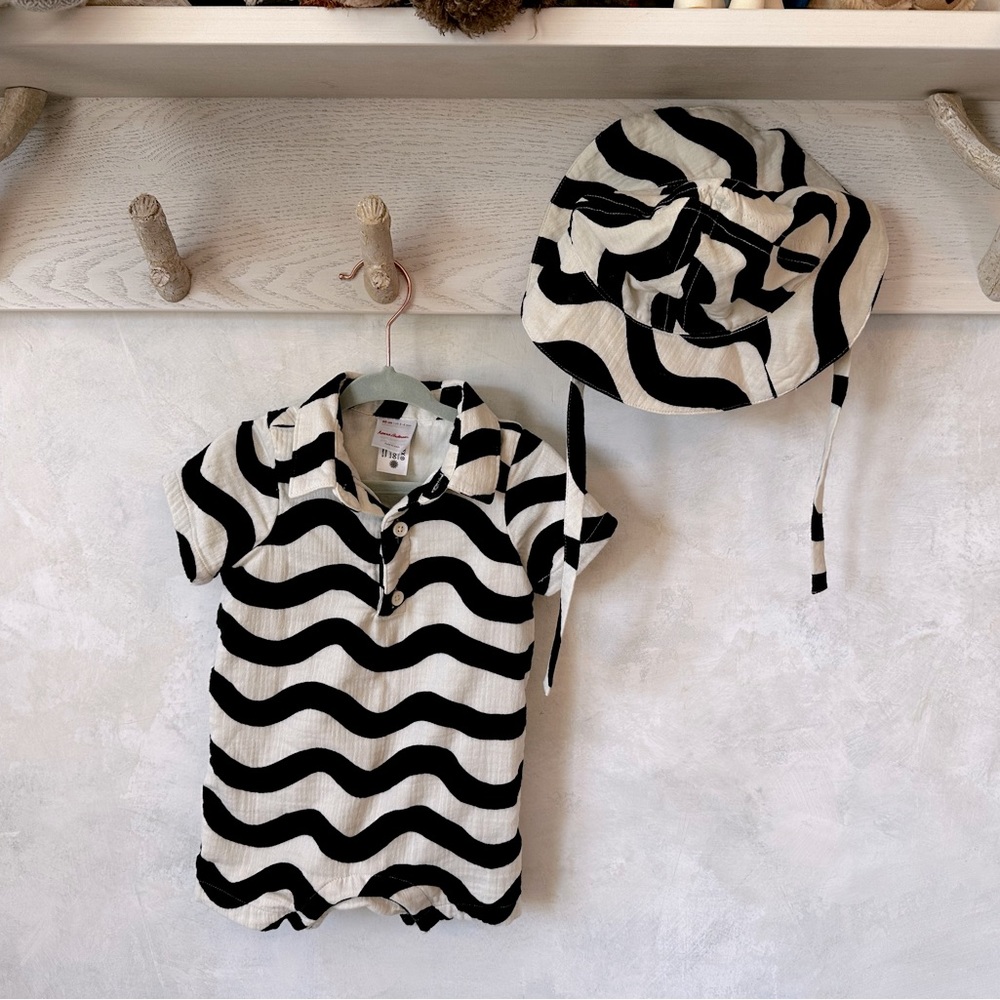 Hanna Andersson baby collared muslin romper w/ hat :size 3-6months